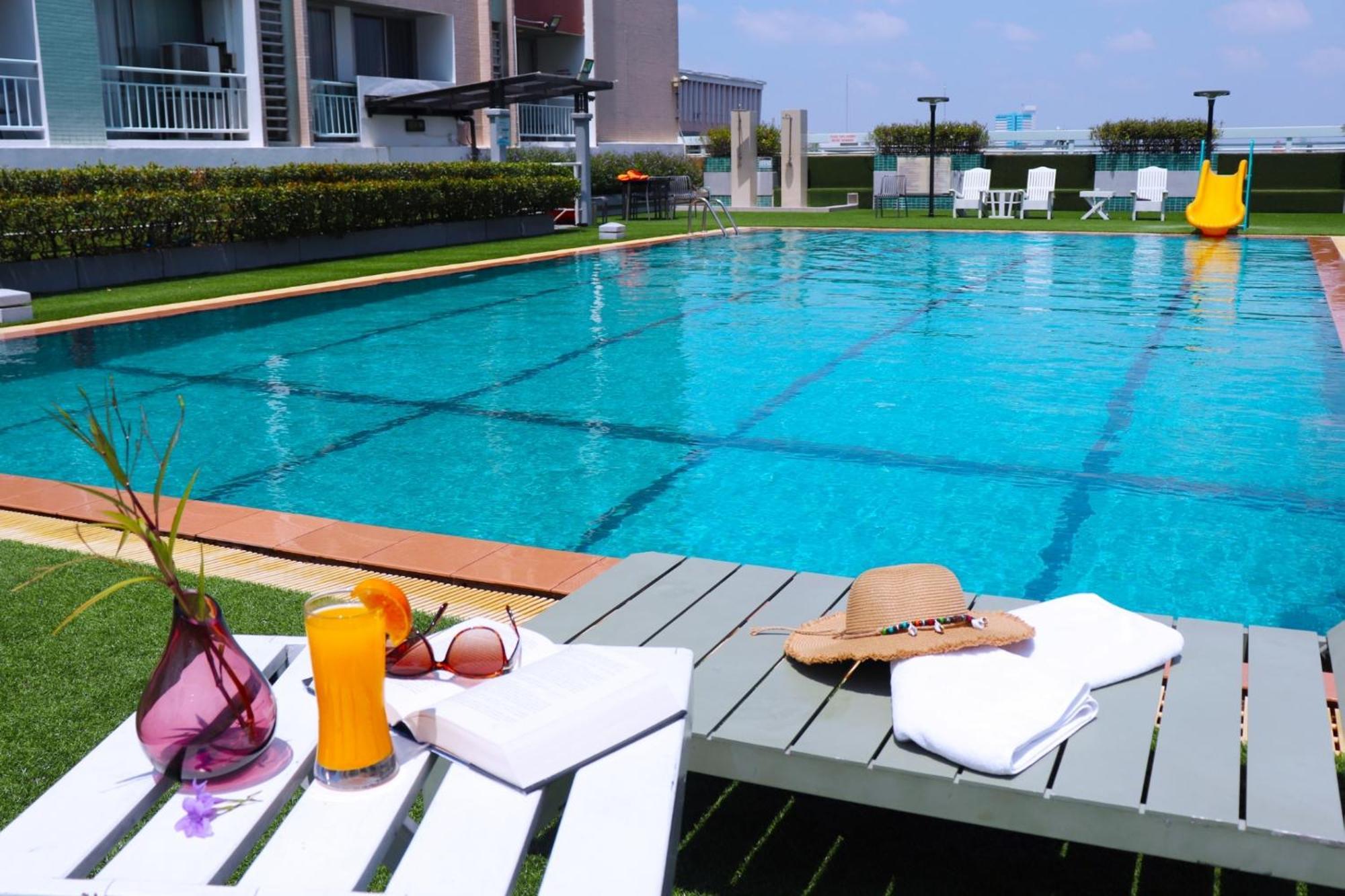 Evergreen Place Siam By Uhg Bangkok Esterno foto